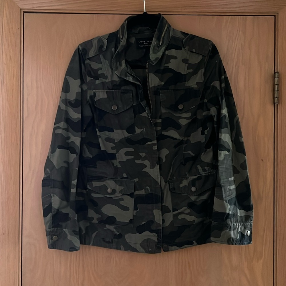 Small Love Tree Camouflage Jacket